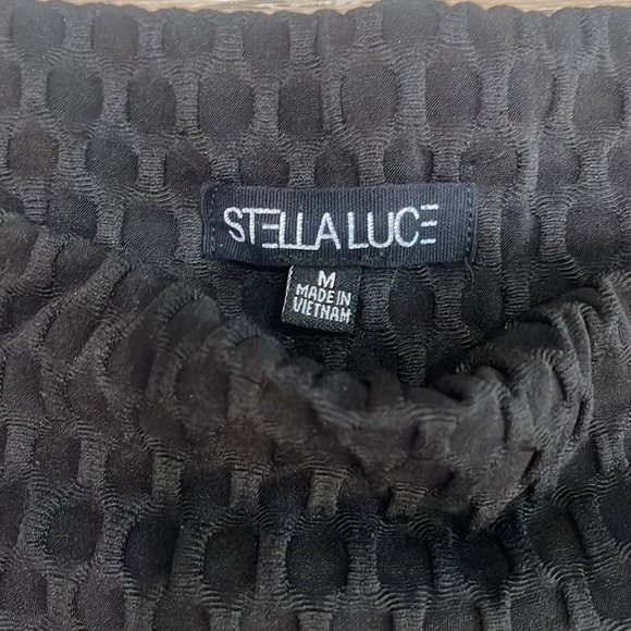 Black Textured Leggings with Scrunched Booty Size M - Picture 2 of 3